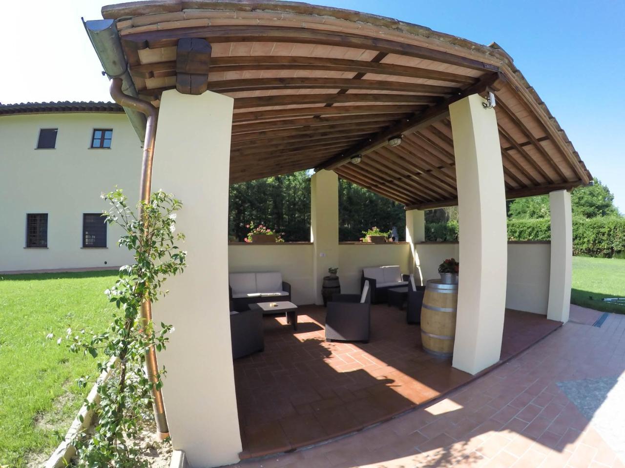 Casale La Fata -Tipico Toscano Immerso Nelle Colline Tra Lucca E Versilia, 6 Appartamenti Indipendenti Camaiore Exterior foto